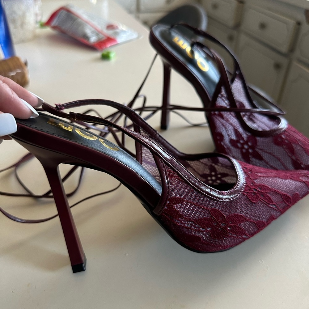 Burgundy Lace Pointed Slingback Stiletto Heels size 7 also fits 7